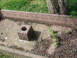 image of grave number 62599